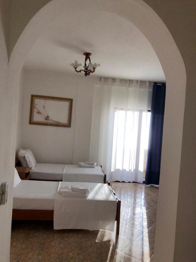 Kenza Apartments Sarandë Værelse billede