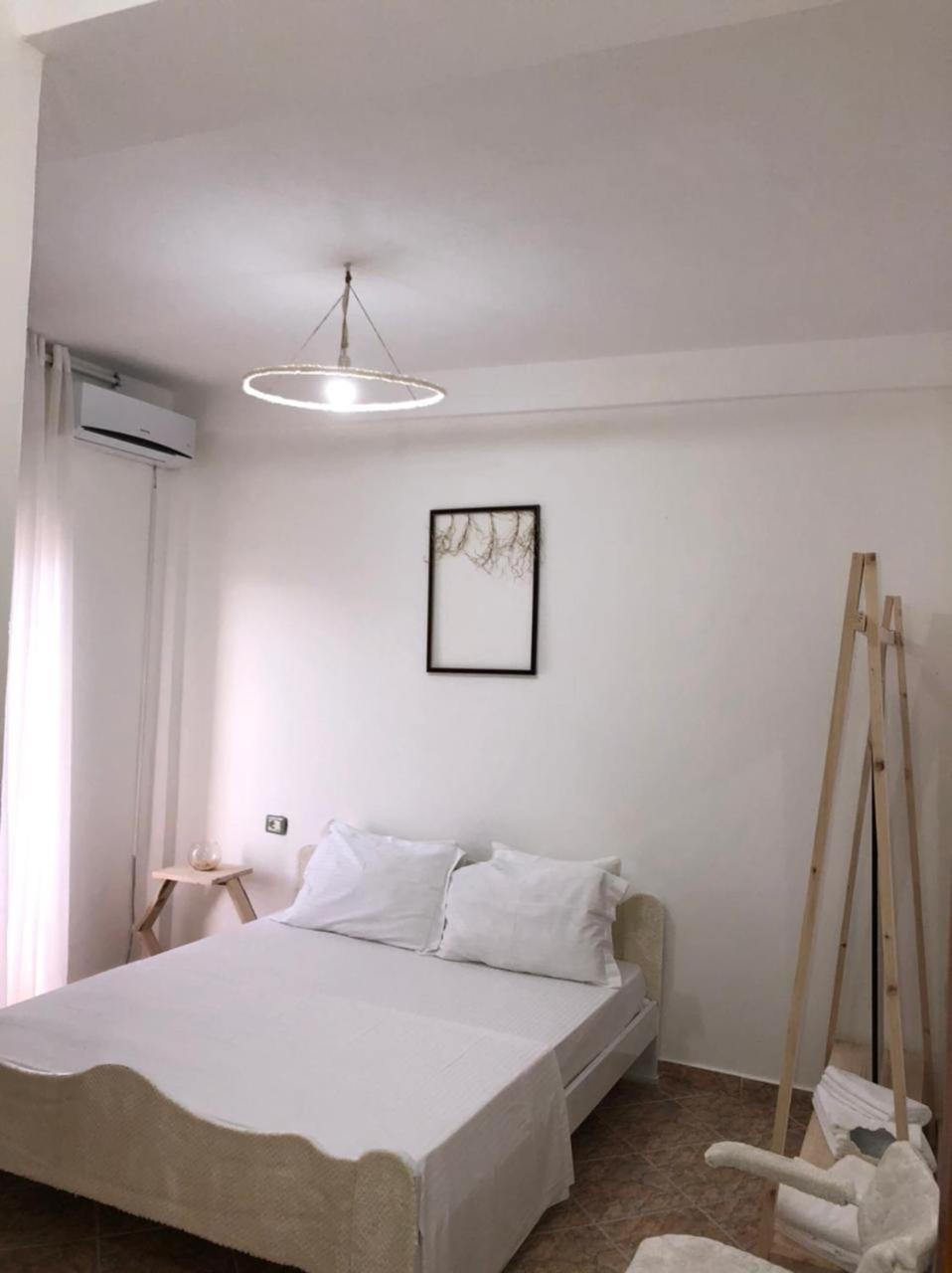 Kenza Apartments Sarandë Værelse billede
