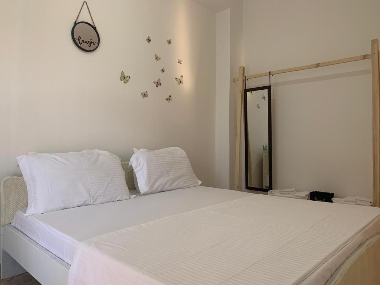Kenza Apartments Sarandë Værelse billede