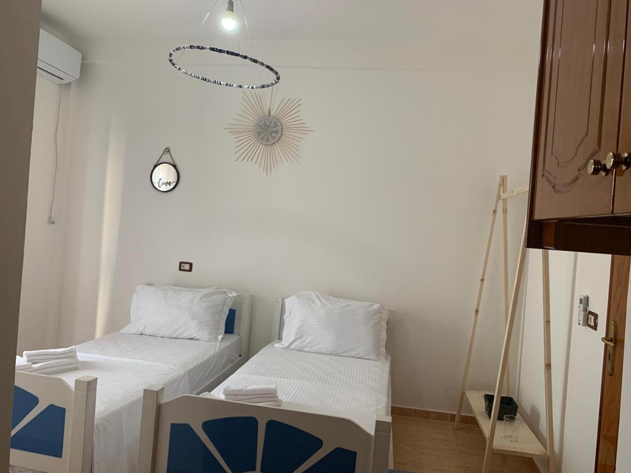 Kenza Apartments Sarandë Værelse billede