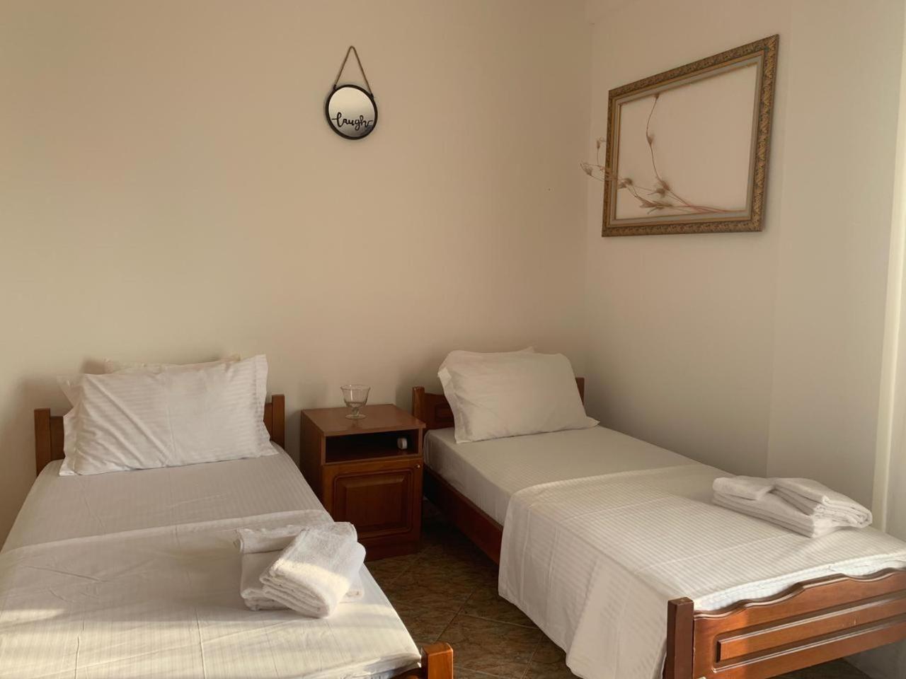 Kenza Apartments Sarandë Værelse billede