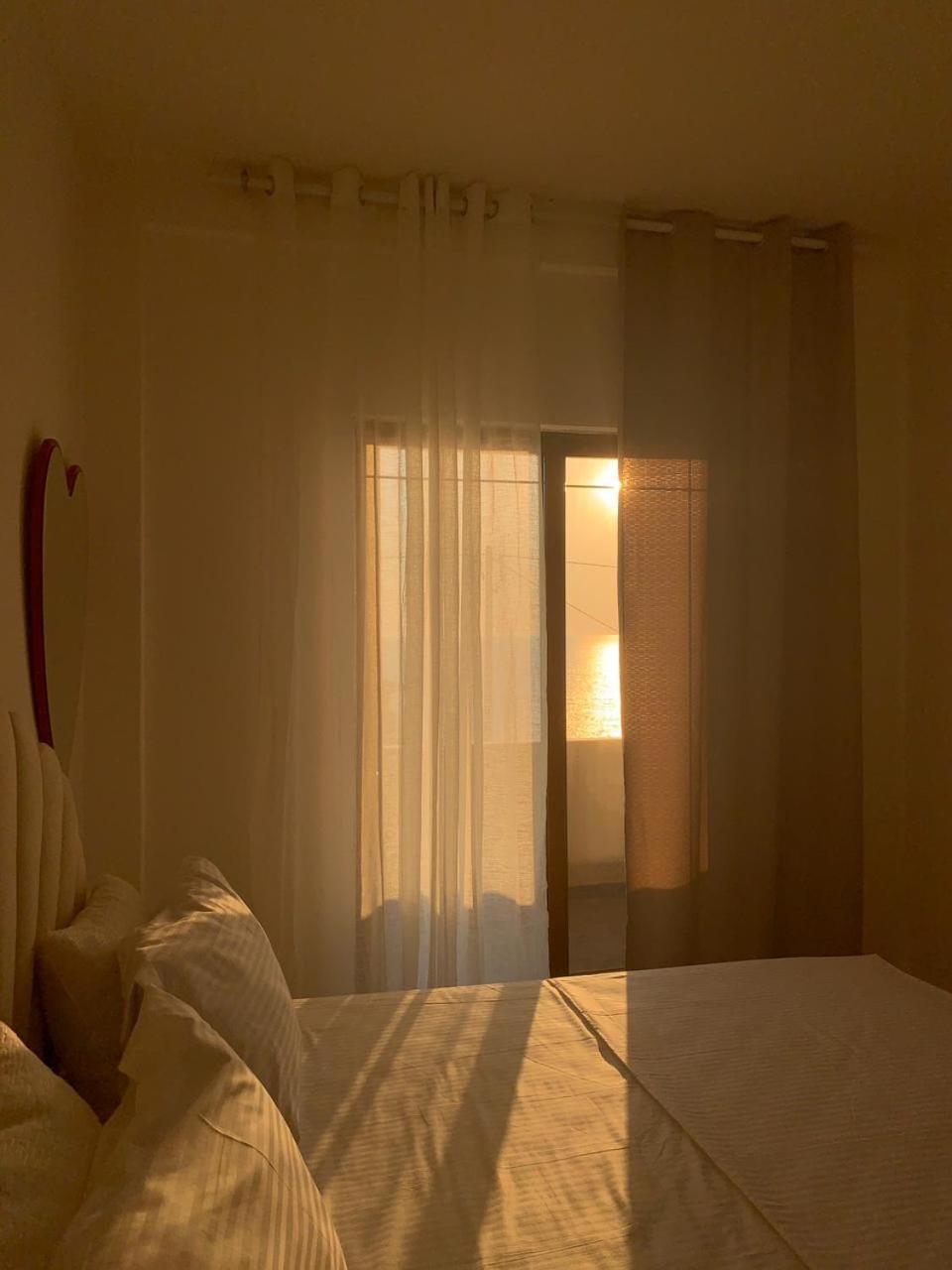 Kenza Apartments Sarandë Værelse billede