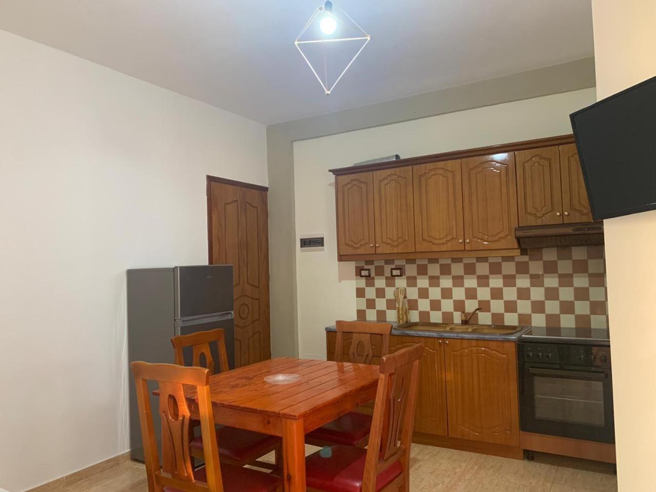 Kenza Apartments Sarandë Værelse billede