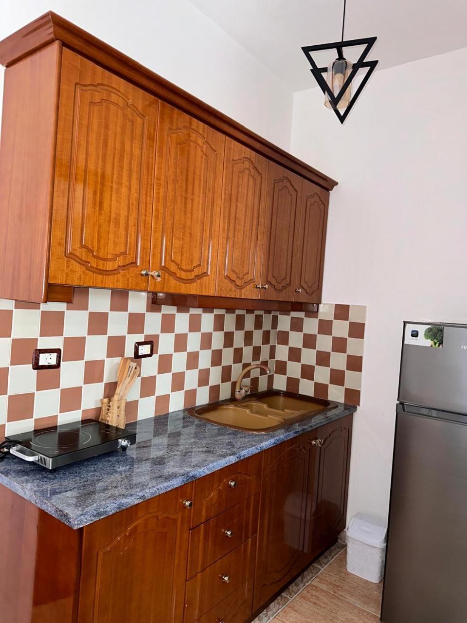 Kenza Apartments Sarandë Eksteriør billede