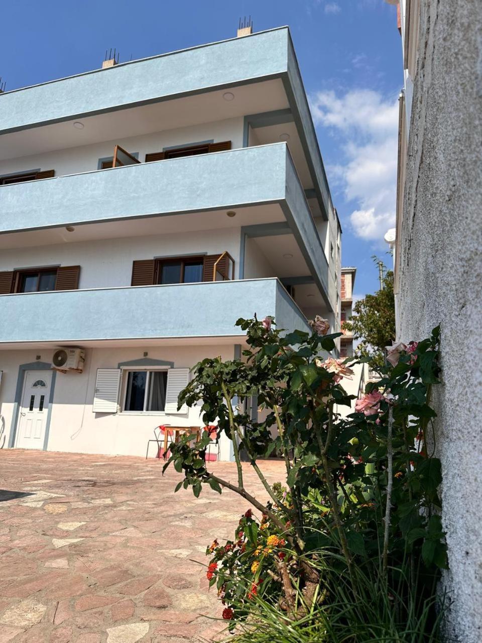 Kenza Apartments Sarandë Eksteriør billede